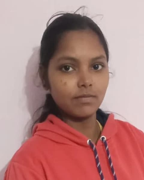 Suhani Bharti, Caretaker at Encone Care
